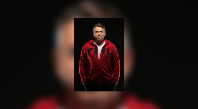  Özgür Özgülgün: Bir insanı sevmekle başlasın her şey