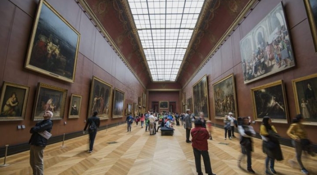 Louvre Müzesi'ni internetten gezmek mümkün      