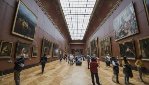 Louvre Müzesi'ni internetten gezmek mümkün 